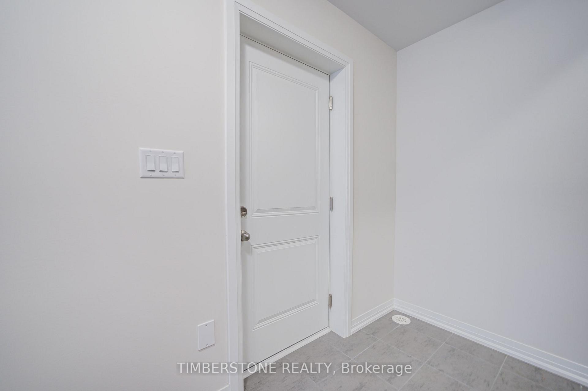 Photo 7 of 21 Bonnington Drive, Brampton, Northwest Brampton — HOMEH