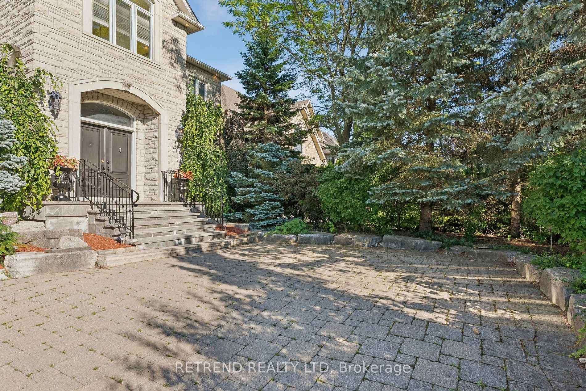 Photo 3 of 791 Clarence Street, Vaughan, Islington Woods — HOMEH