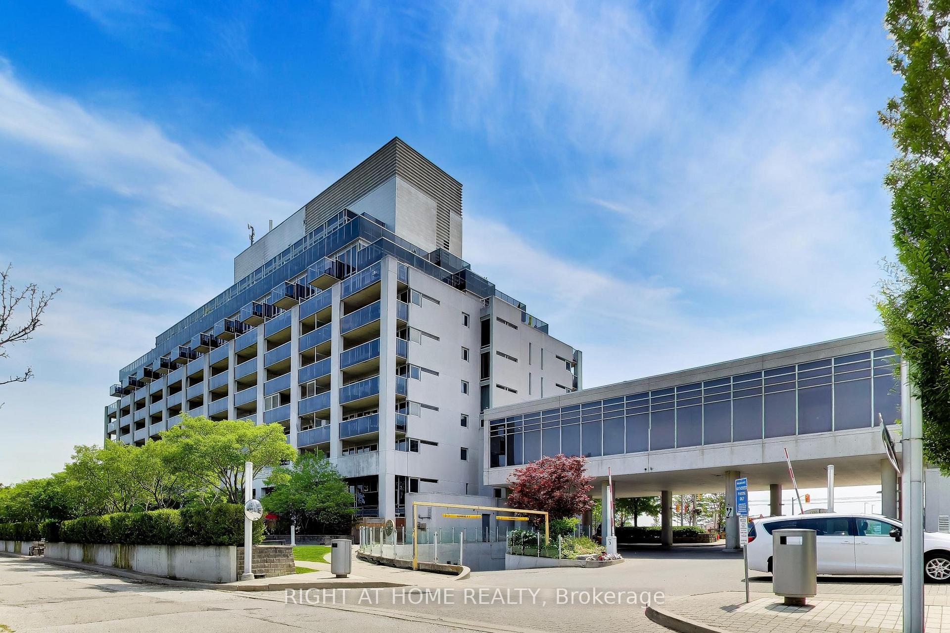 Photo 5 of Unit 407, 1040 The Queensway, Etobicoke, Islington-City Centre West — HOMEH