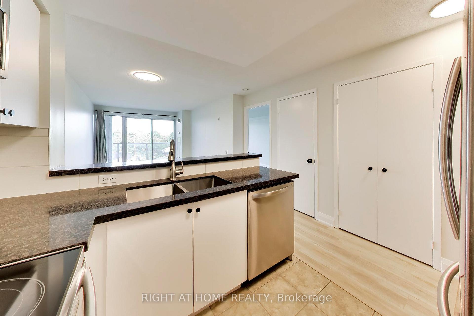Photo 17 of Unit 407, 1040 The Queensway, Etobicoke, Islington-City Centre West — HOMEH