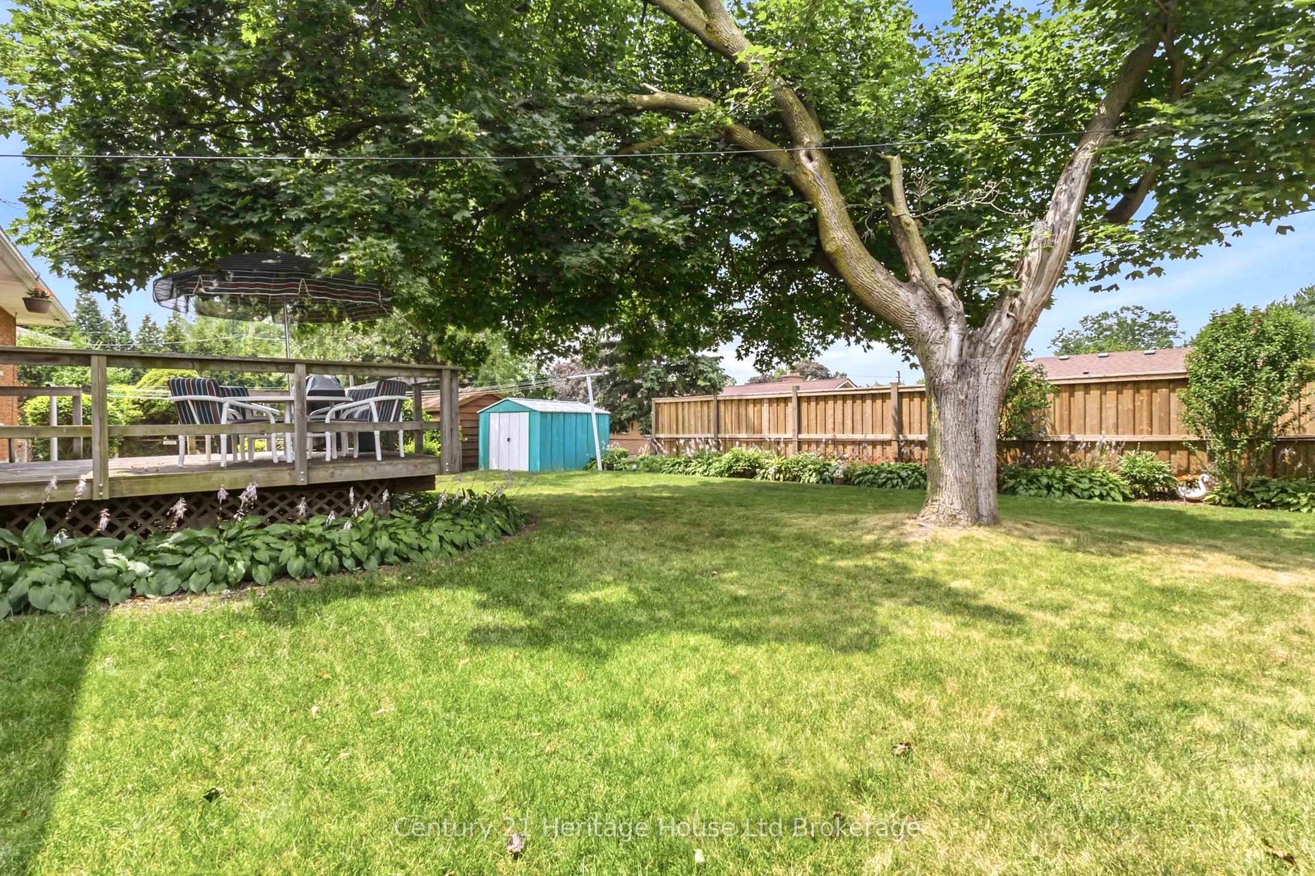 Photo 29 of 26 Deveron Crescent, London, South T — HOMEH