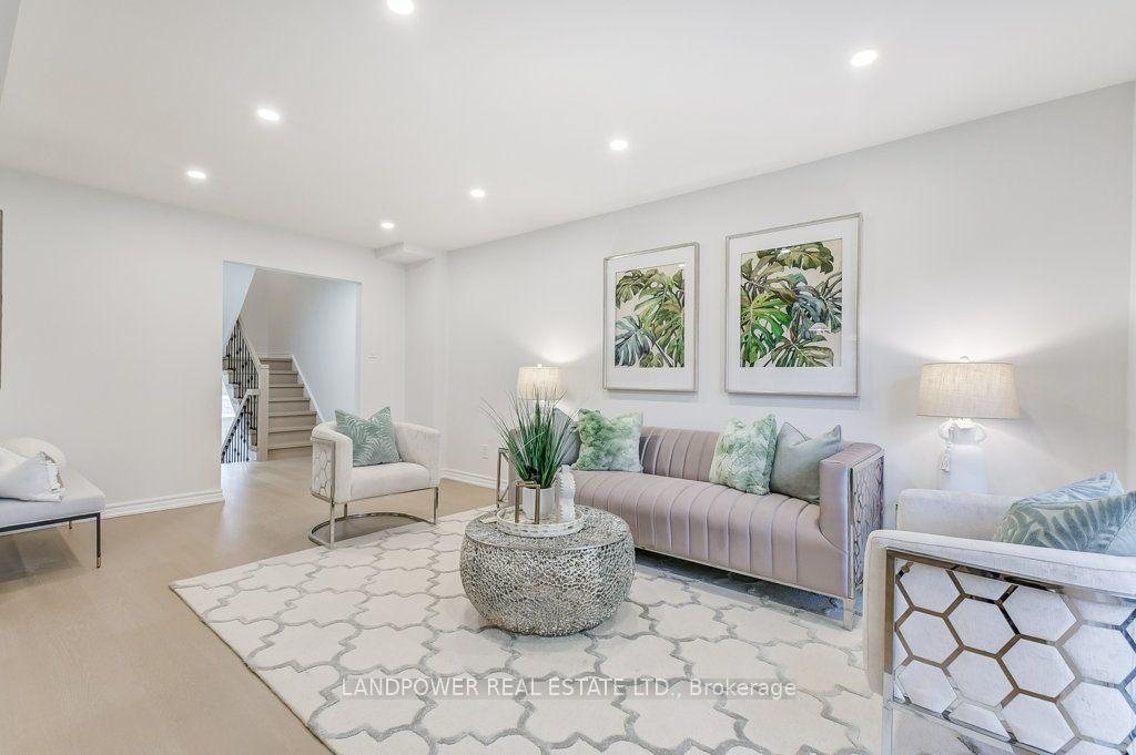 Photo 9 of 10 Brassbell Mill Way, North York, St. Andrew-Windfields — HOMEH