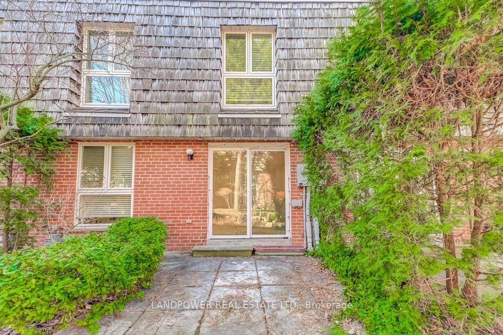 Photo 30 of 10 Brassbell Mill Way, North York, St. Andrew-Windfields — HOMEH