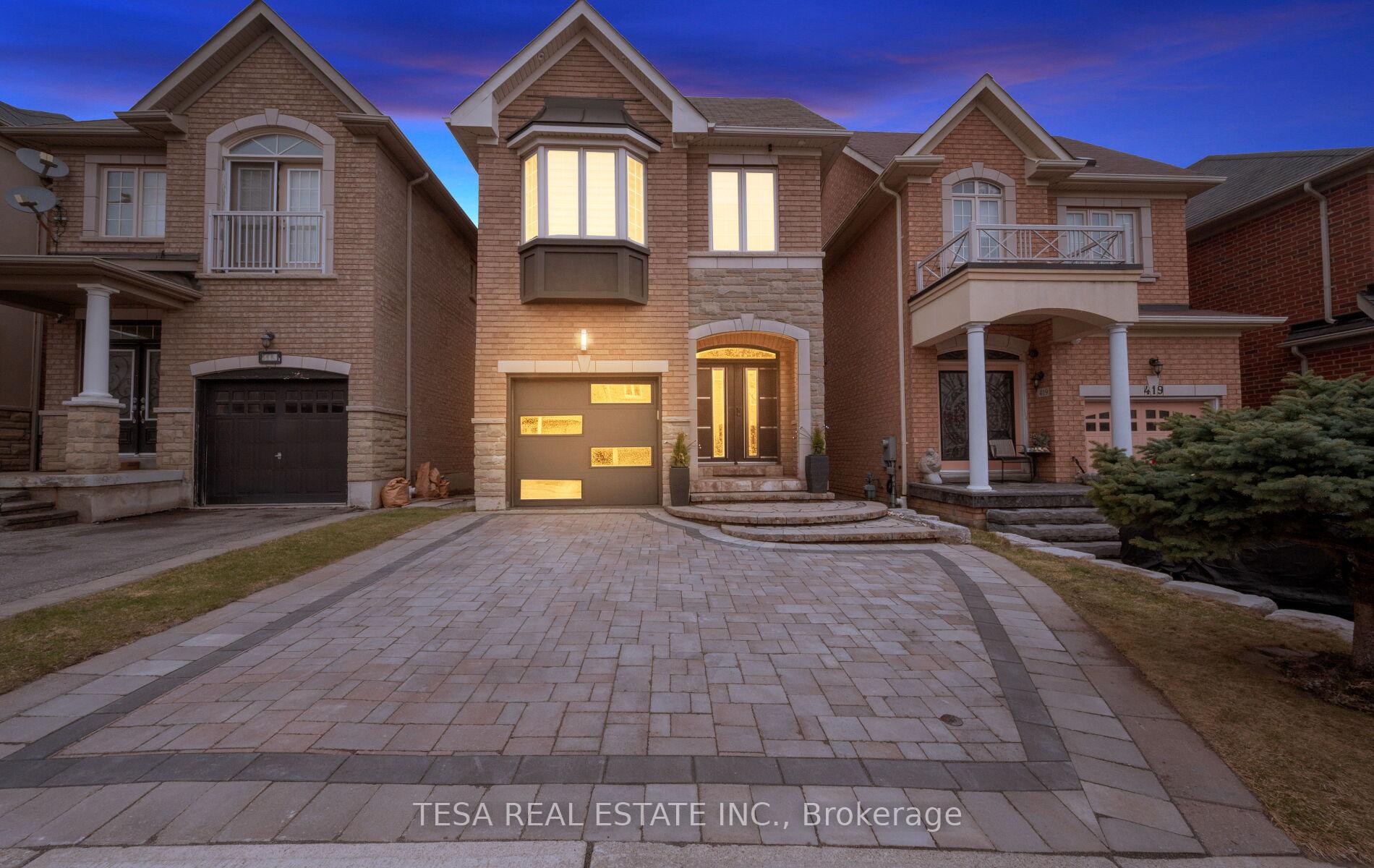 Photo 2 of 417 Lady Nadia Drive, Vaughan, Patterson — HOMEH