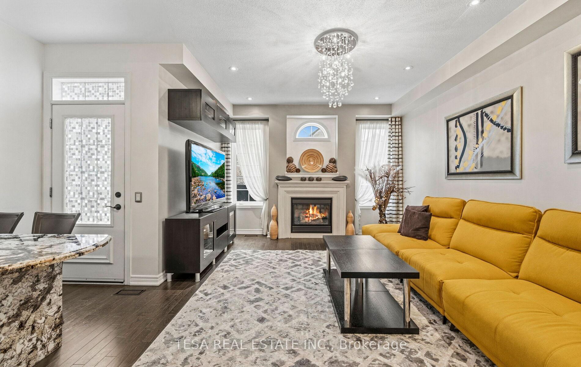 Photo 12 of 417 Lady Nadia Drive, Vaughan, Patterson — HOMEH