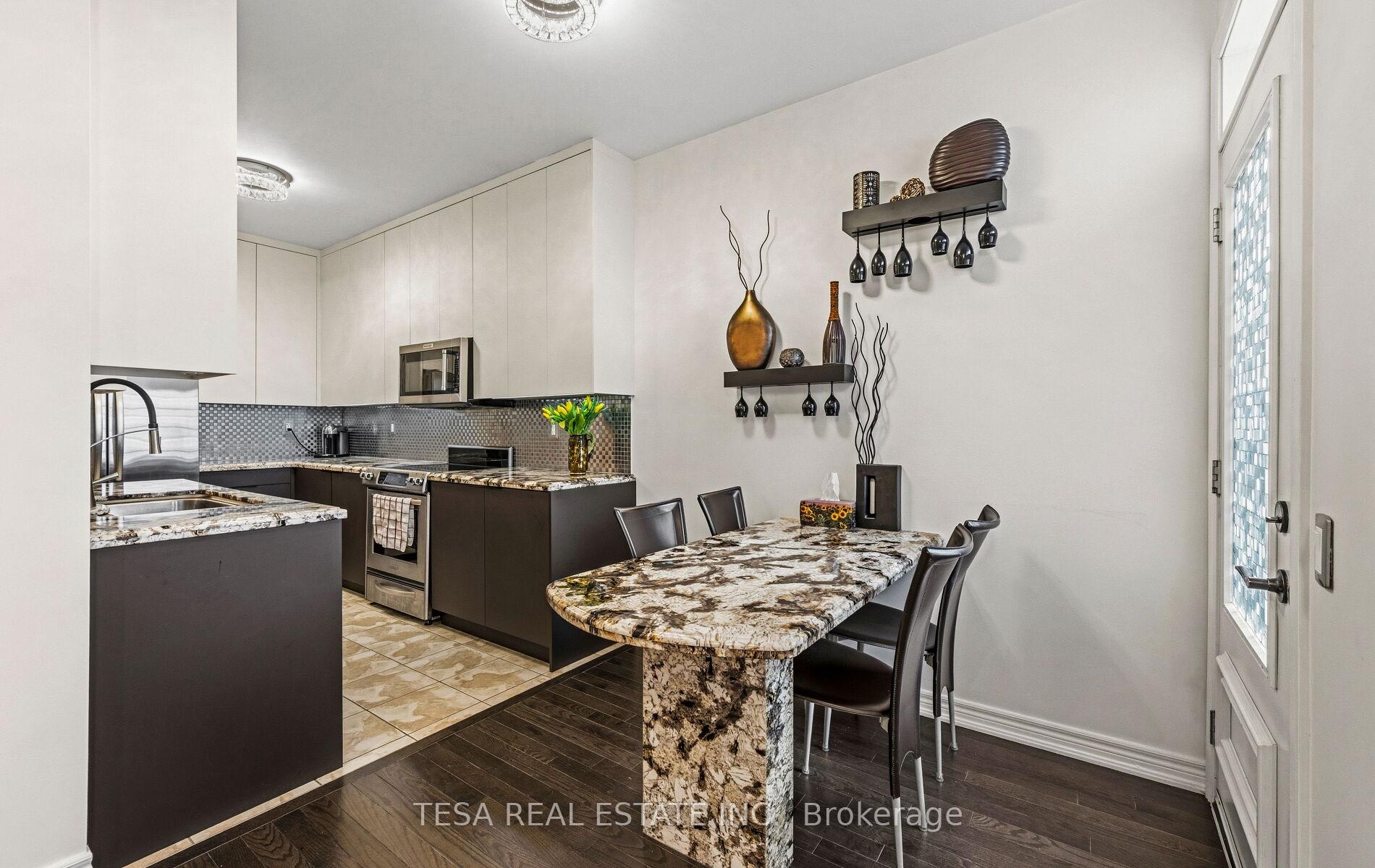Photo 16 of 417 Lady Nadia Drive, Vaughan, Patterson — HOMEH