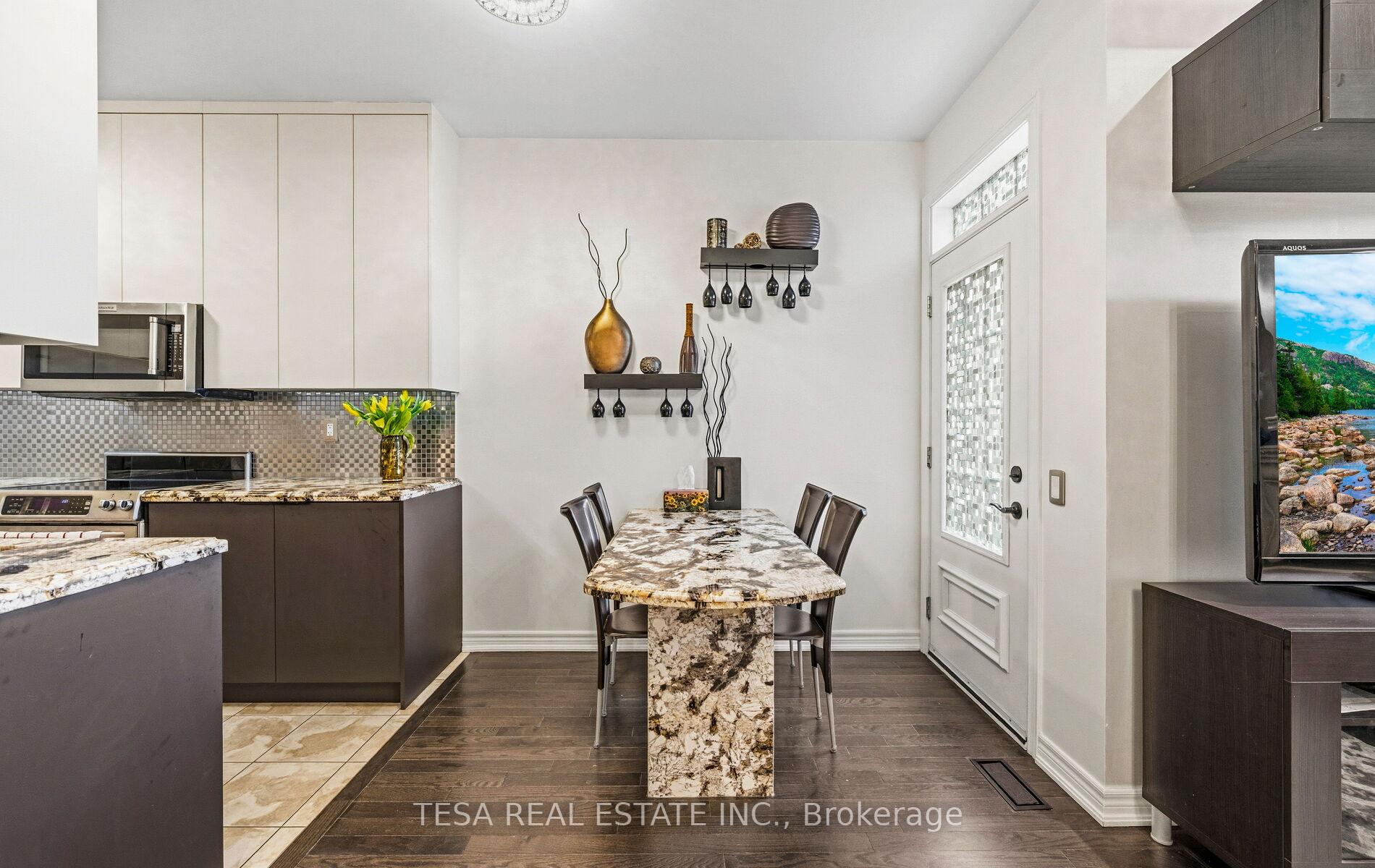 Photo 17 of 417 Lady Nadia Drive, Vaughan, Patterson — HOMEH