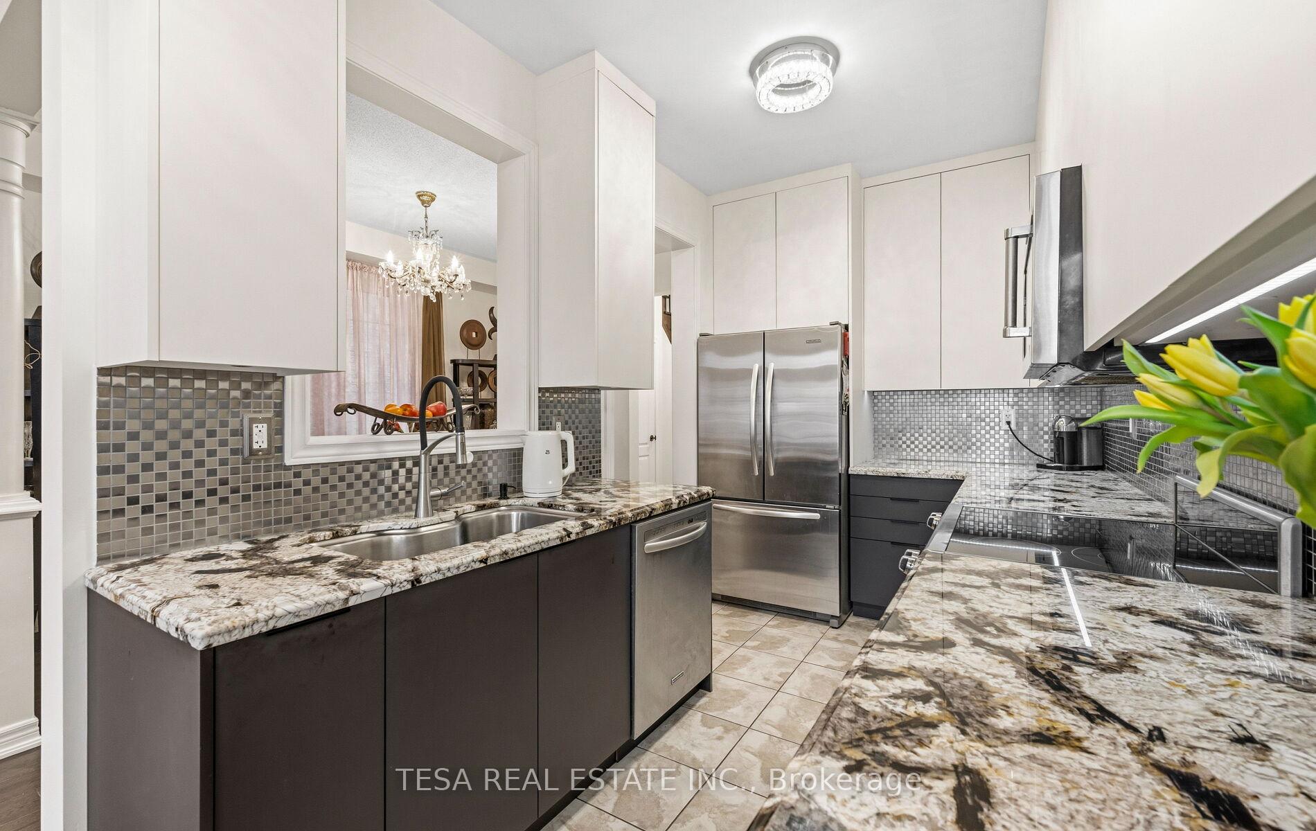 Photo 20 of 417 Lady Nadia Drive, Vaughan, Patterson — HOMEH
