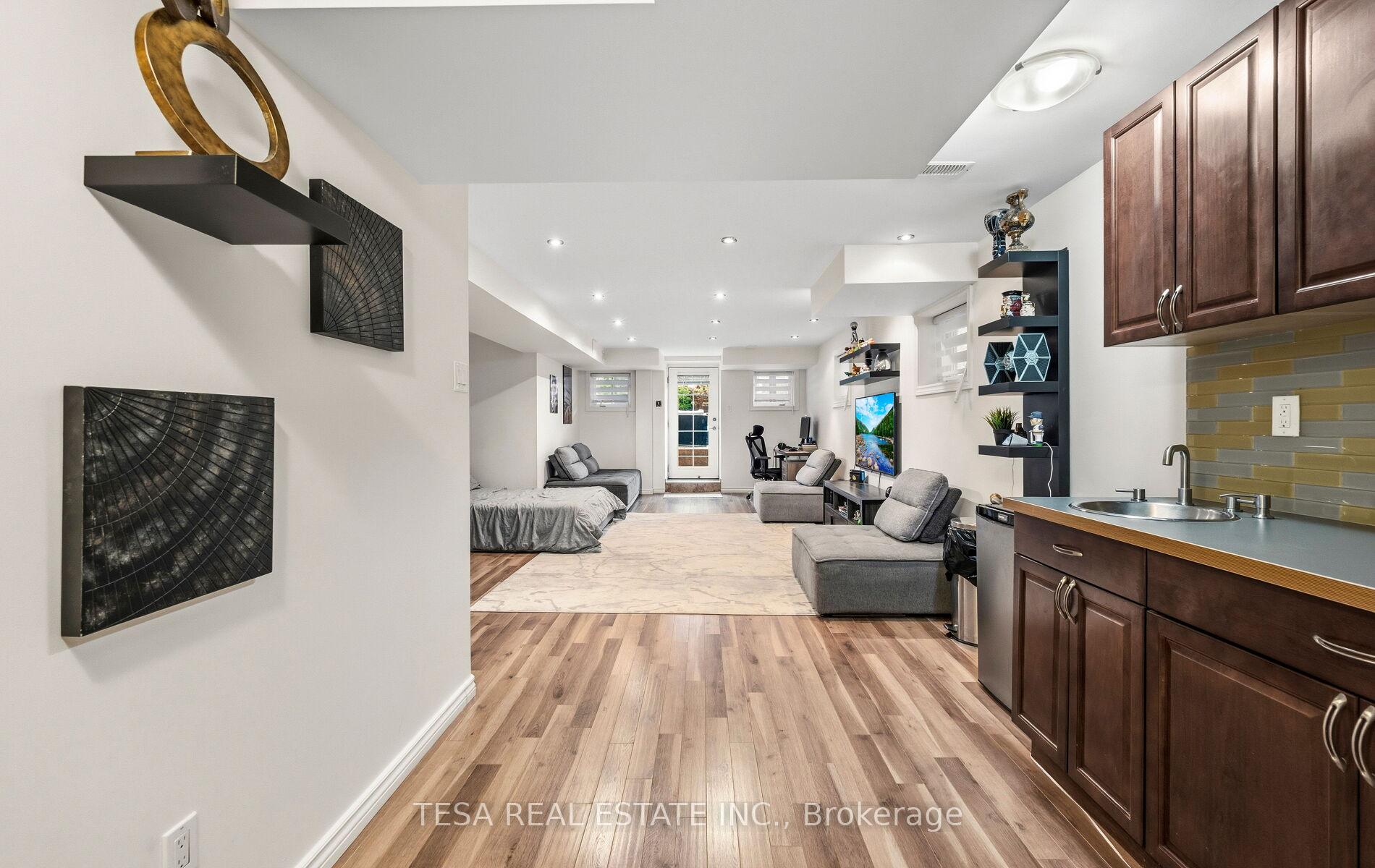Photo 42 of 417 Lady Nadia Drive, Vaughan, Patterson — HOMEH