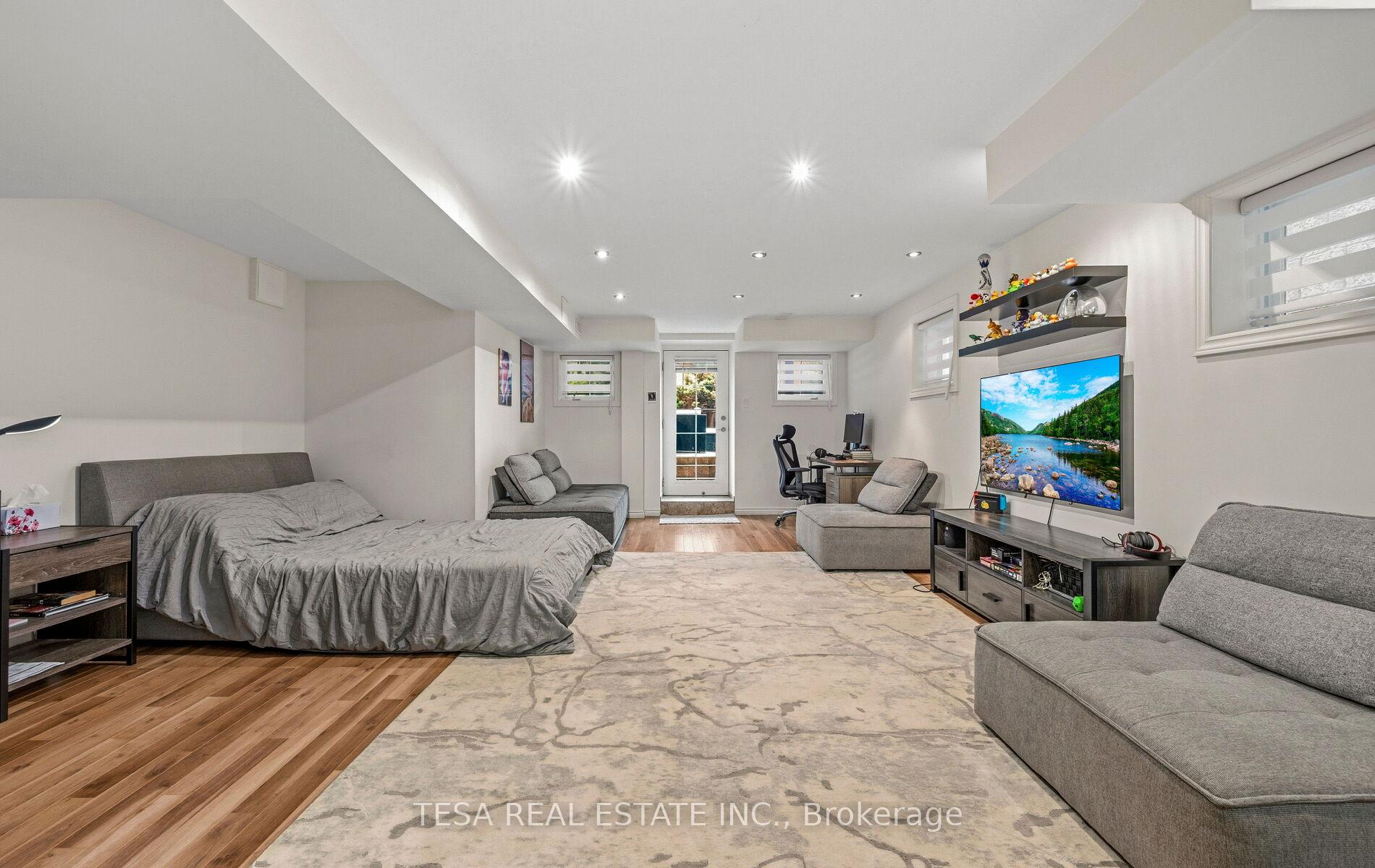 Photo 44 of 417 Lady Nadia Drive, Vaughan, Patterson — HOMEH
