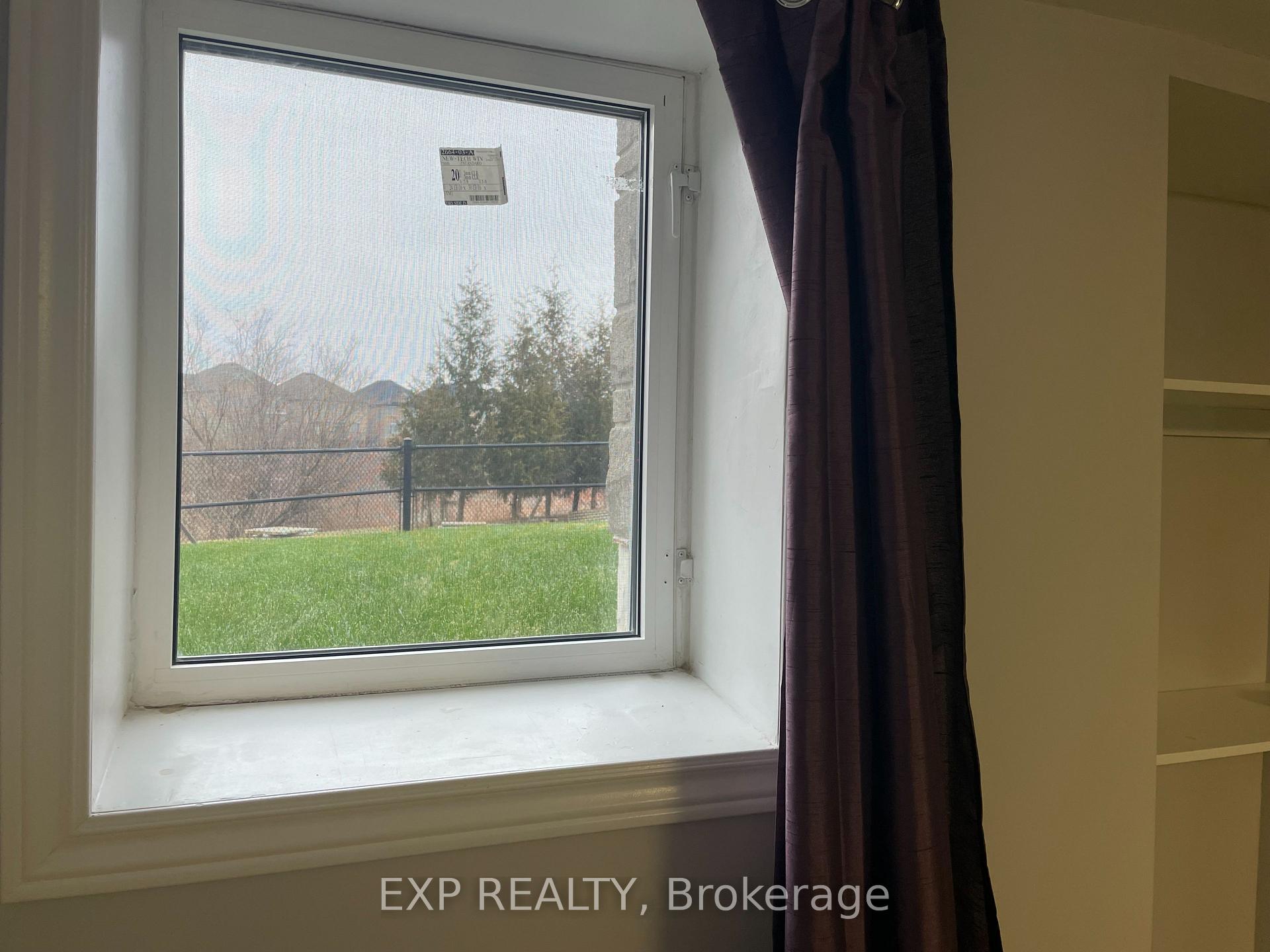Photo 8 of 69 Gardenbrooke Trail, Brampton, Bram East — HOMEH