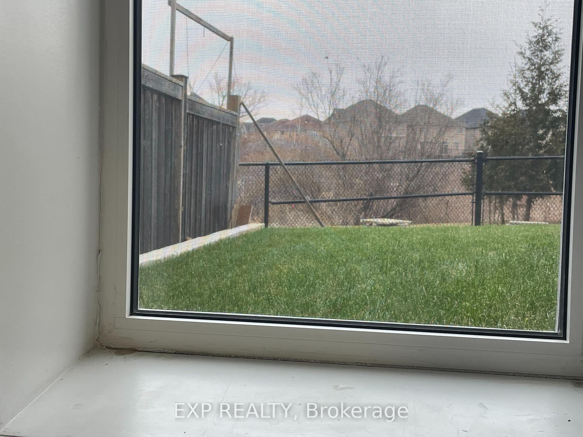 Photo 9 of 69 Gardenbrooke Trail, Brampton, Bram East — HOMEH