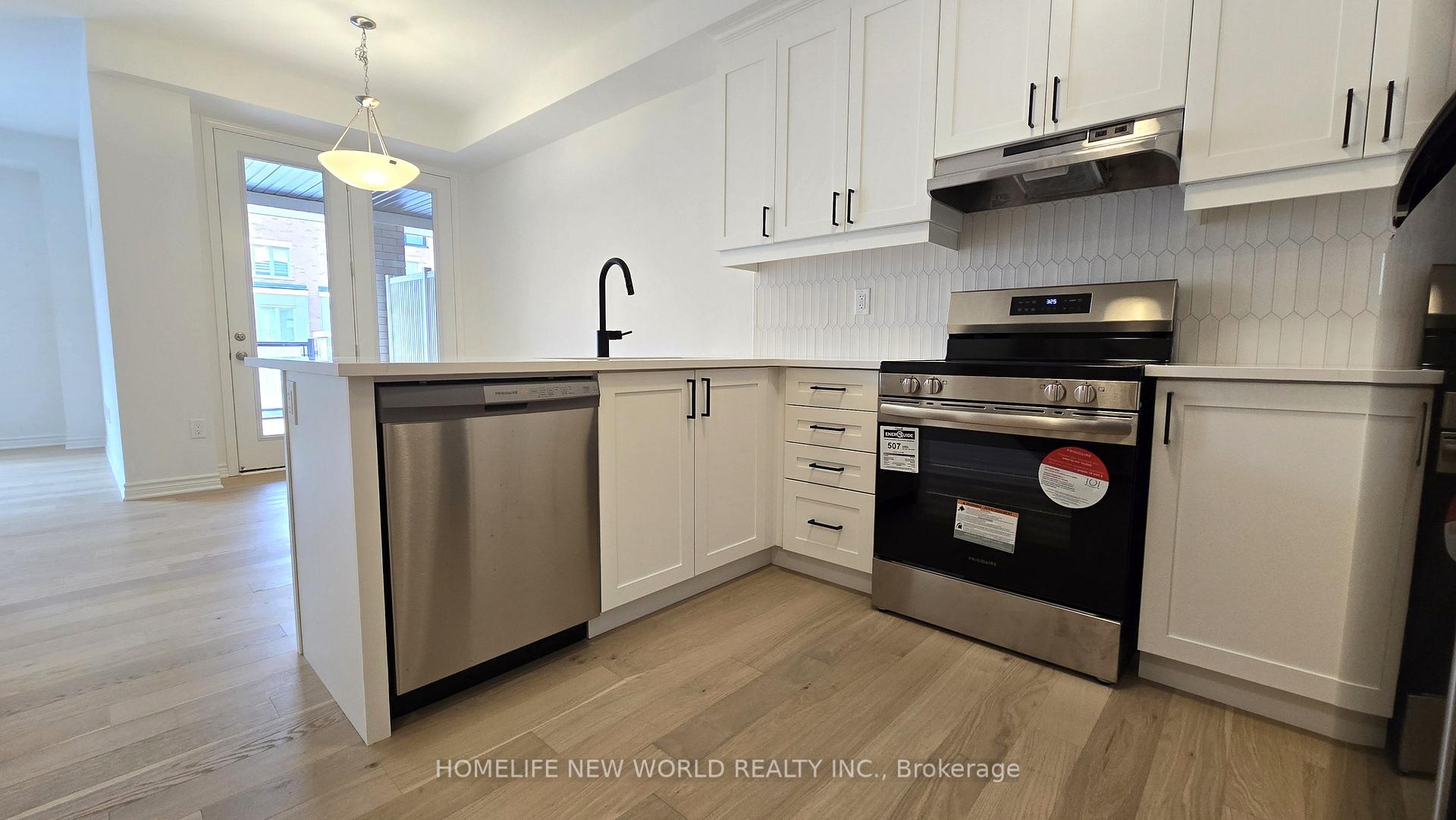 Photo 5 of 109 Avani Avenue, Markham, Rural Markham — HOMEH