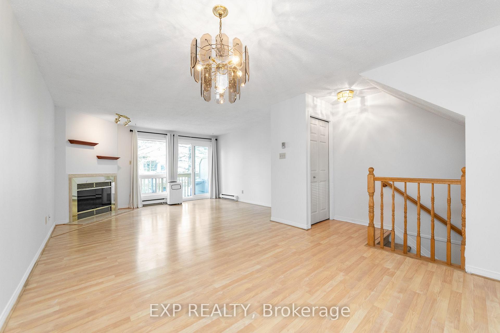 Photo 3 of 324 Briston Private, Ottawa, Hunt Club Park — HOMEH