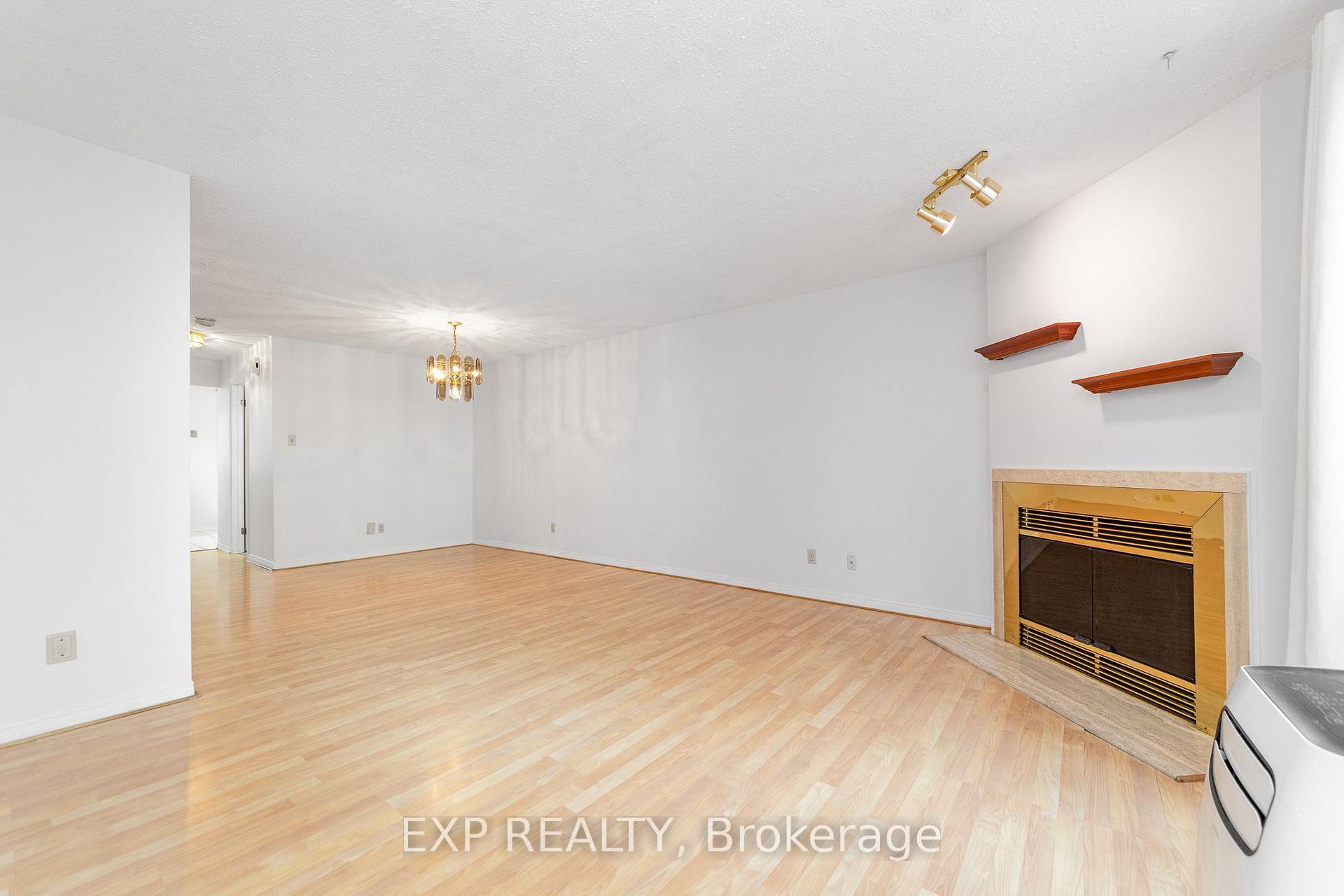 Photo 9 of 324 Briston Private, Ottawa, Hunt Club Park — HOMEH