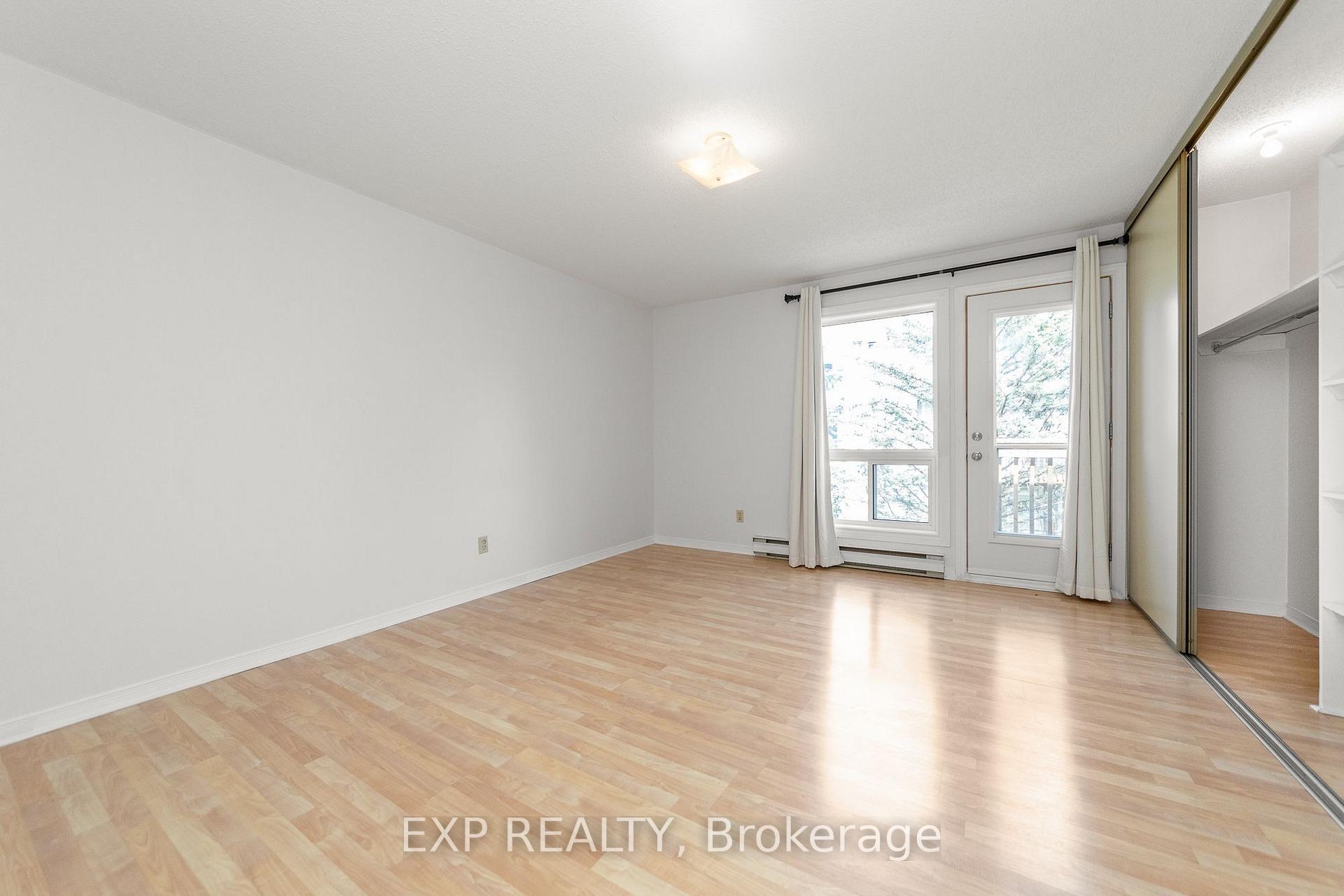 Photo 25 of 324 Briston Private, Ottawa, Hunt Club Park — HOMEH