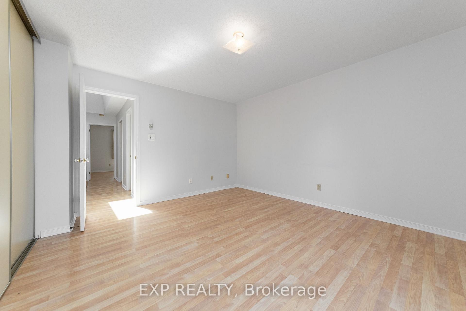 Photo 31 of 324 Briston Private, Ottawa, Hunt Club Park — HOMEH