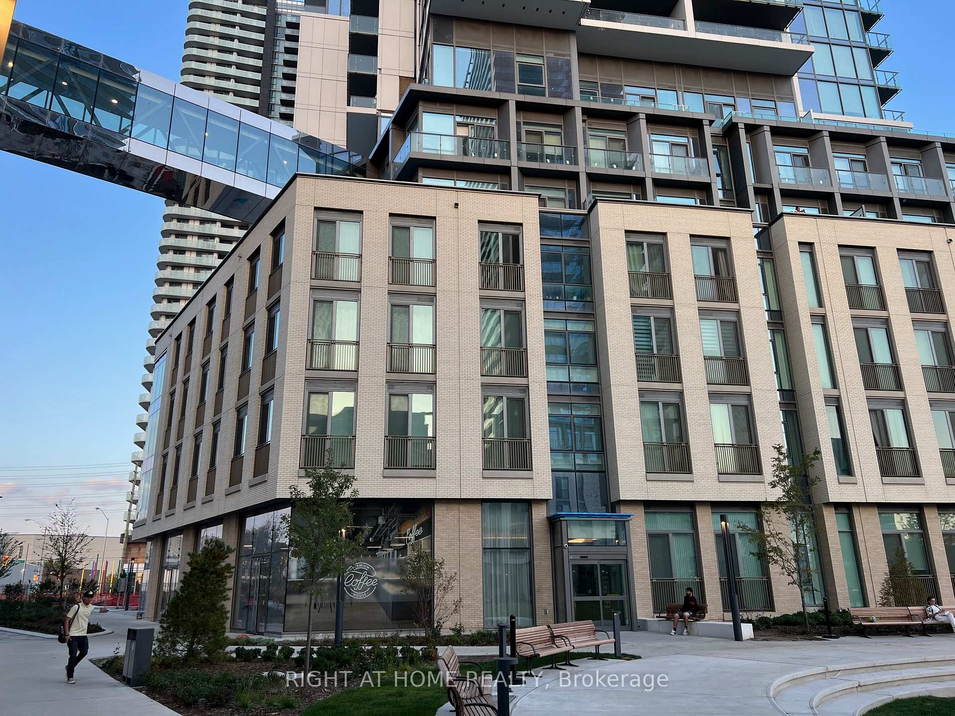Photo 2 of Unit 3107, 7890 Jane Street, Vaughan, Vaughan Corporate Centre — HOMEH