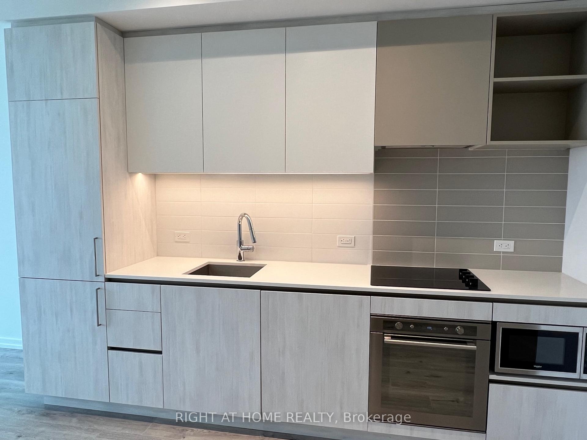 Photo 10 of Unit 3107, 7890 Jane Street, Vaughan, Vaughan Corporate Centre — HOMEH