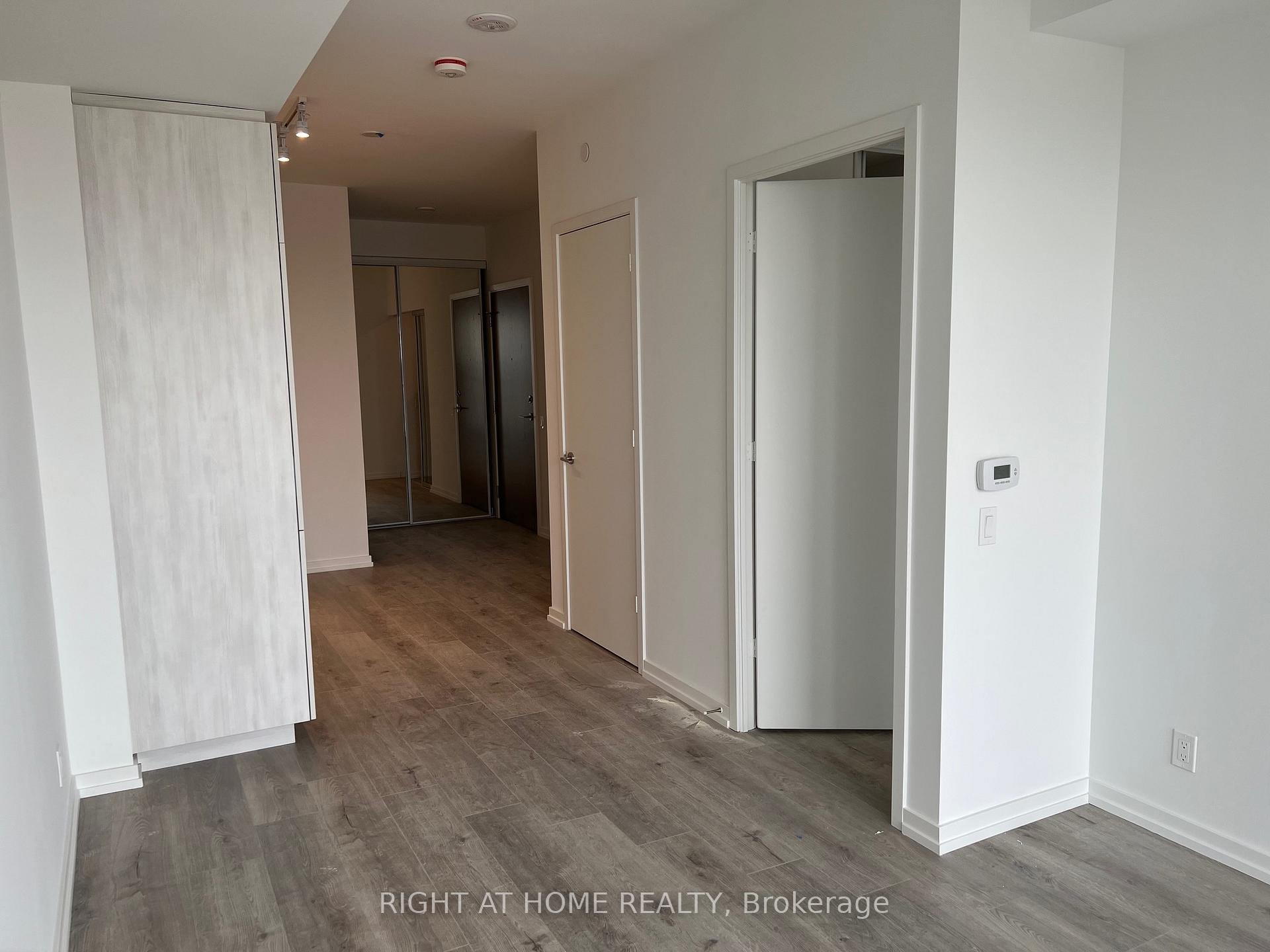 Photo 15 of Unit 3107, 7890 Jane Street, Vaughan, Vaughan Corporate Centre — HOMEH