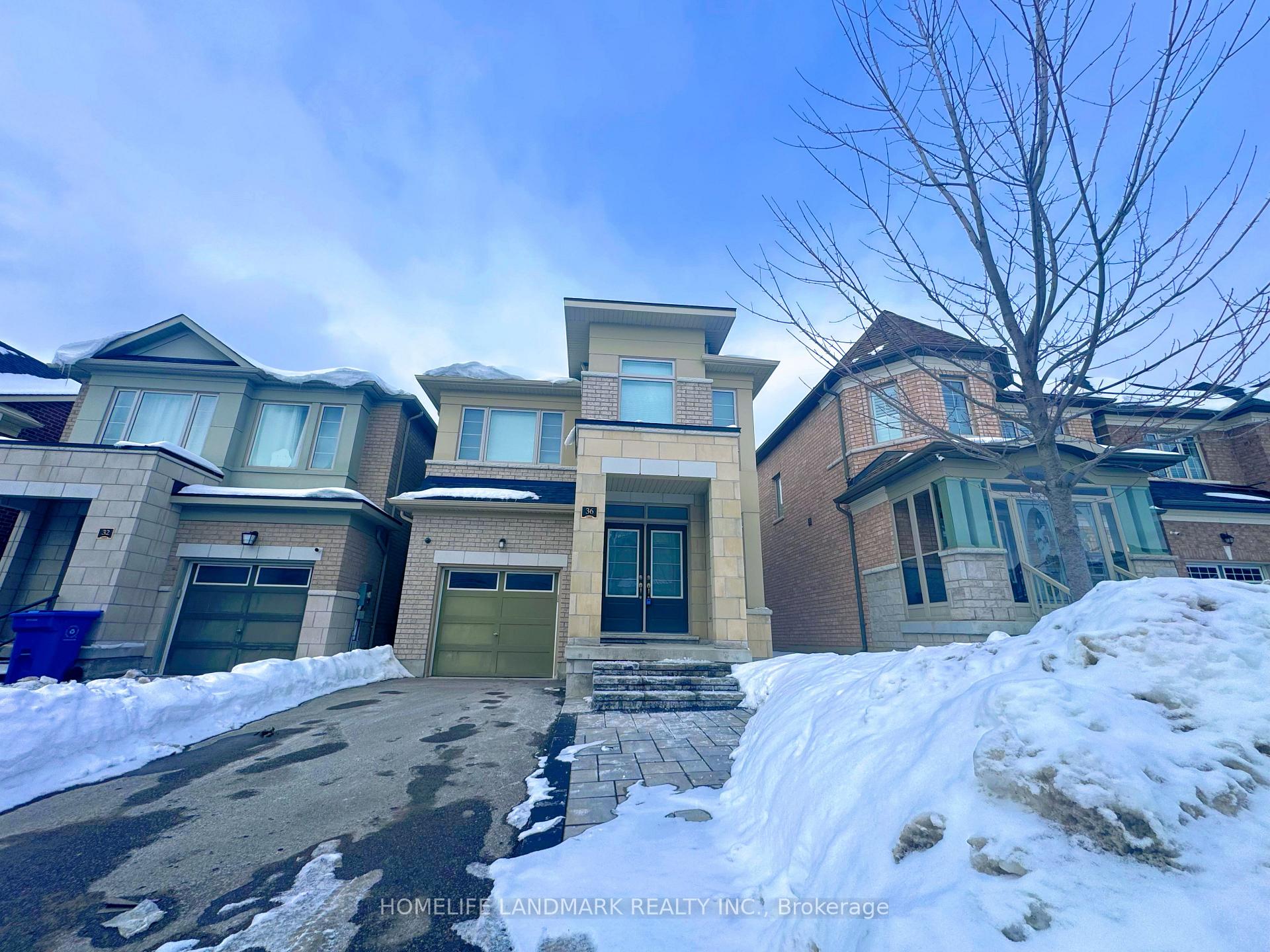 Photo 2 of 36 Applegate Drive, East Gwillimbury, Sharon — HOMEH