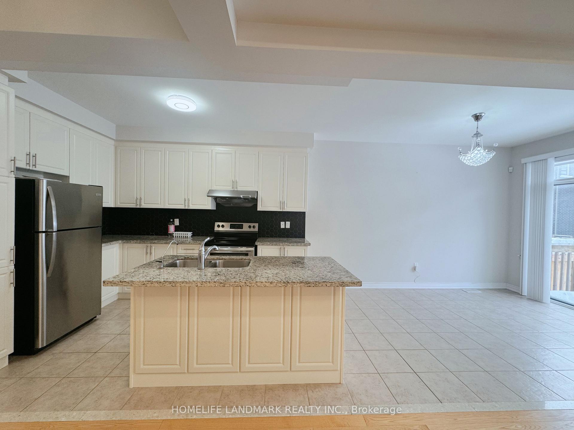 Photo 6 of 36 Applegate Drive, East Gwillimbury, Sharon — HOMEH