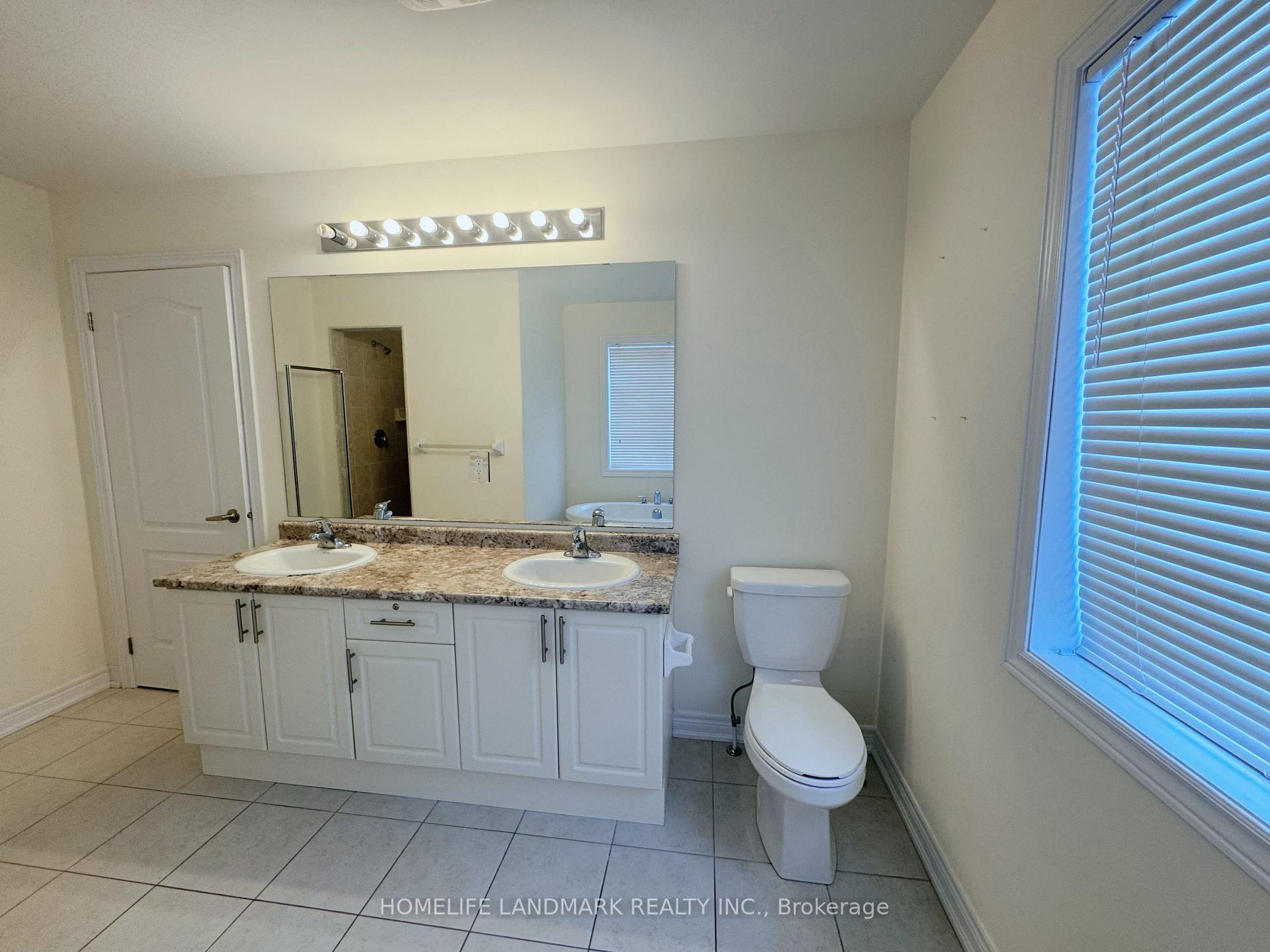 Photo 22 of 36 Applegate Drive, East Gwillimbury, Sharon — HOMEH