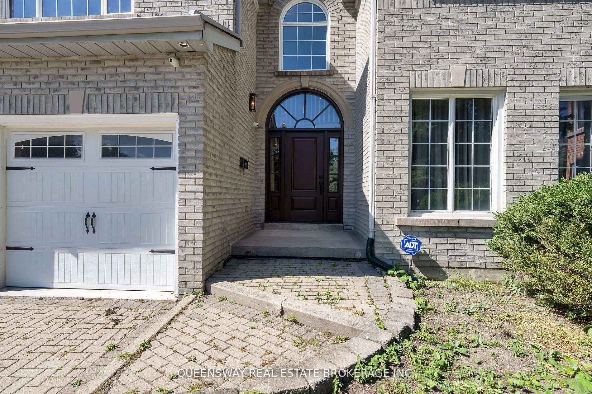 Photo 3 of 619 Culler Mews, Newmarket, Stonehaven-Wyndham — HOMEH