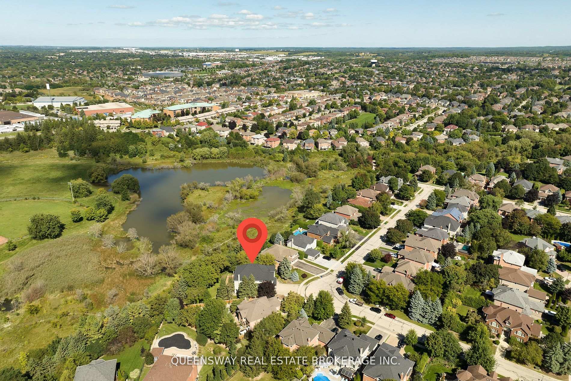 Photo 7 of 619 Culler Mews, Newmarket, Stonehaven-Wyndham — HOMEH