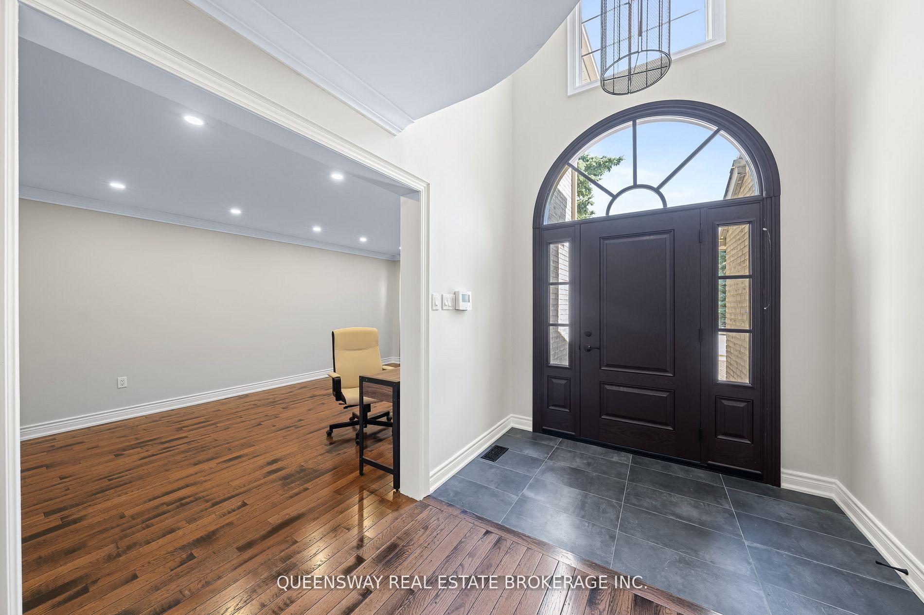Photo 9 of 619 Culler Mews, Newmarket, Stonehaven-Wyndham — HOMEH