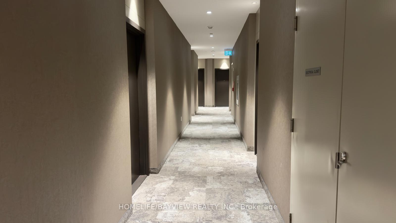 Photo 3 of Unit 512, 38 Honeycrisp Crescent, Vaughan, Vaughan Corporate Centre — HOMEH