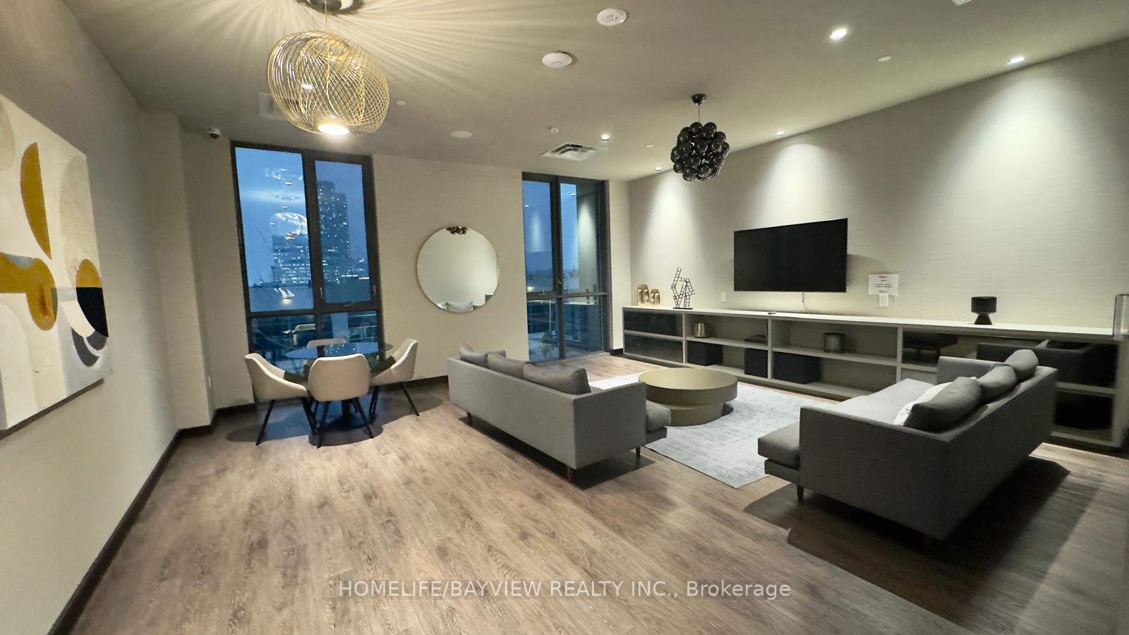 Photo 19 of Unit 512, 38 Honeycrisp Crescent, Vaughan, Vaughan Corporate Centre — HOMEH