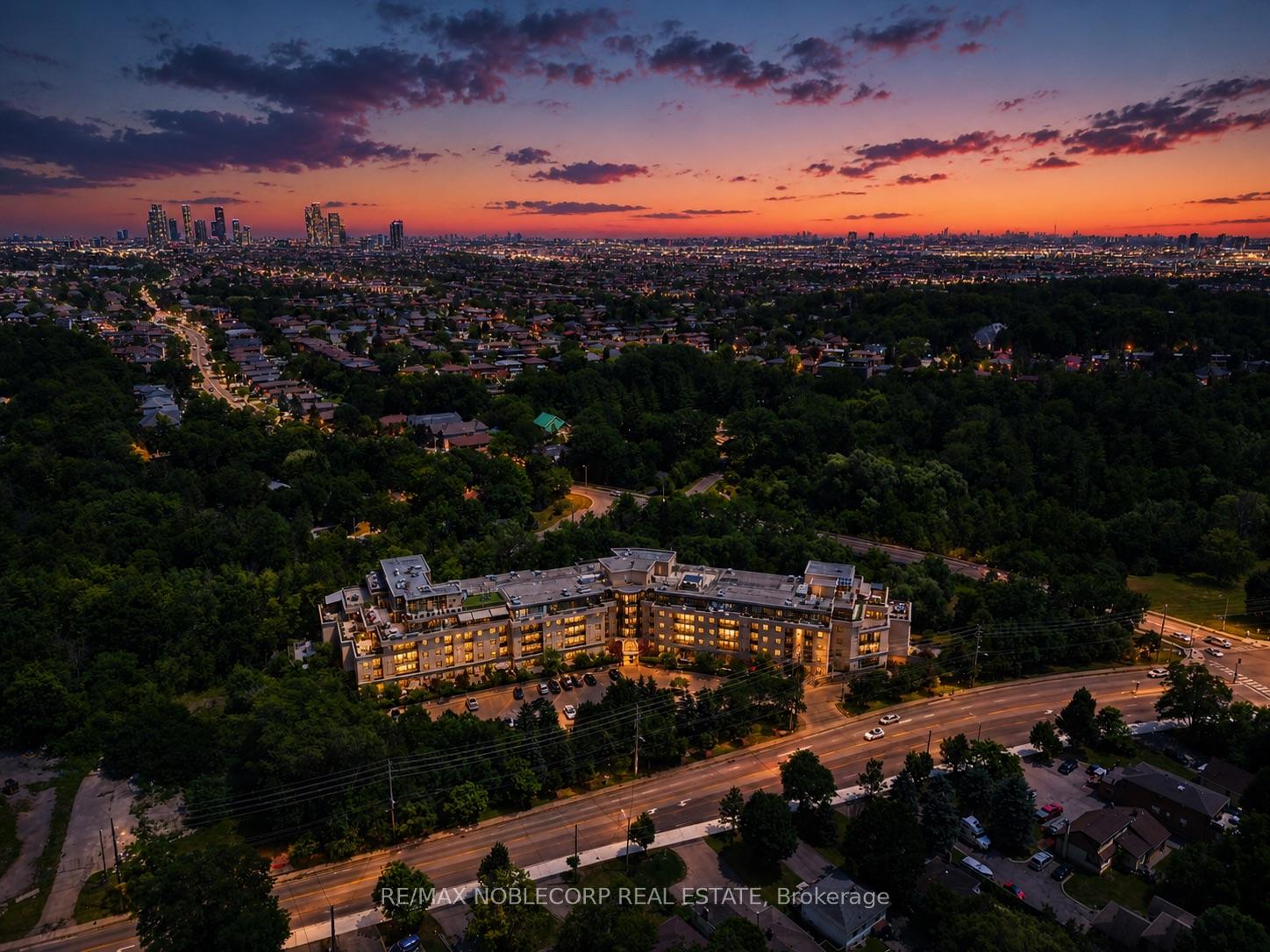 Photo 24 of Unit 105, 8201 Islington Avenue, Vaughan, Islington Woods — HOMEH