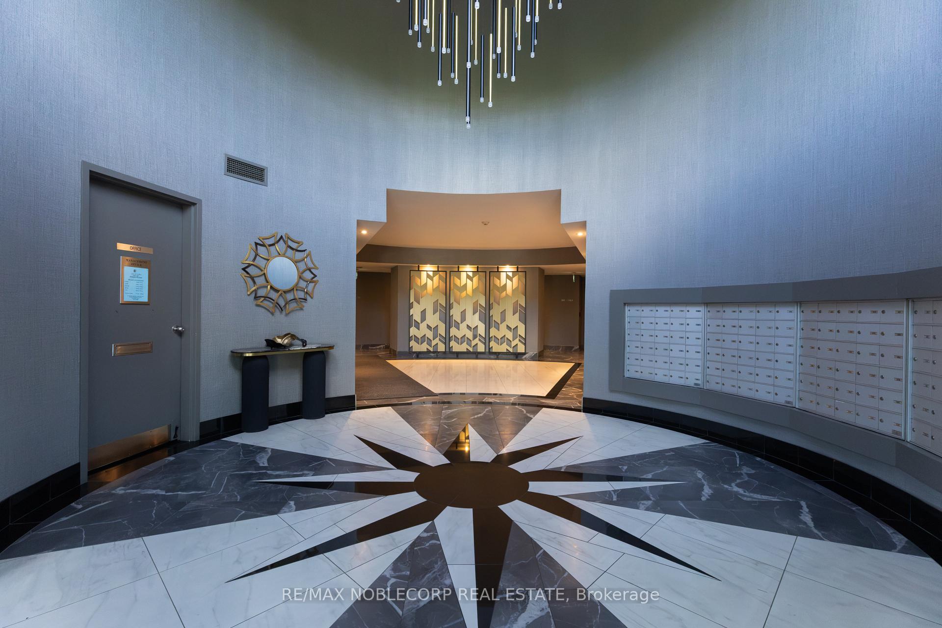 Photo 5 of Unit 105, 8201 Islington Avenue, Vaughan, Islington Woods — HOMEH