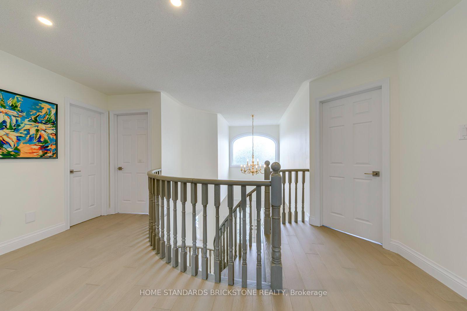Photo 17 of 15 Samuel Crescent, Halton Hills, Georgetown — HOMEH
