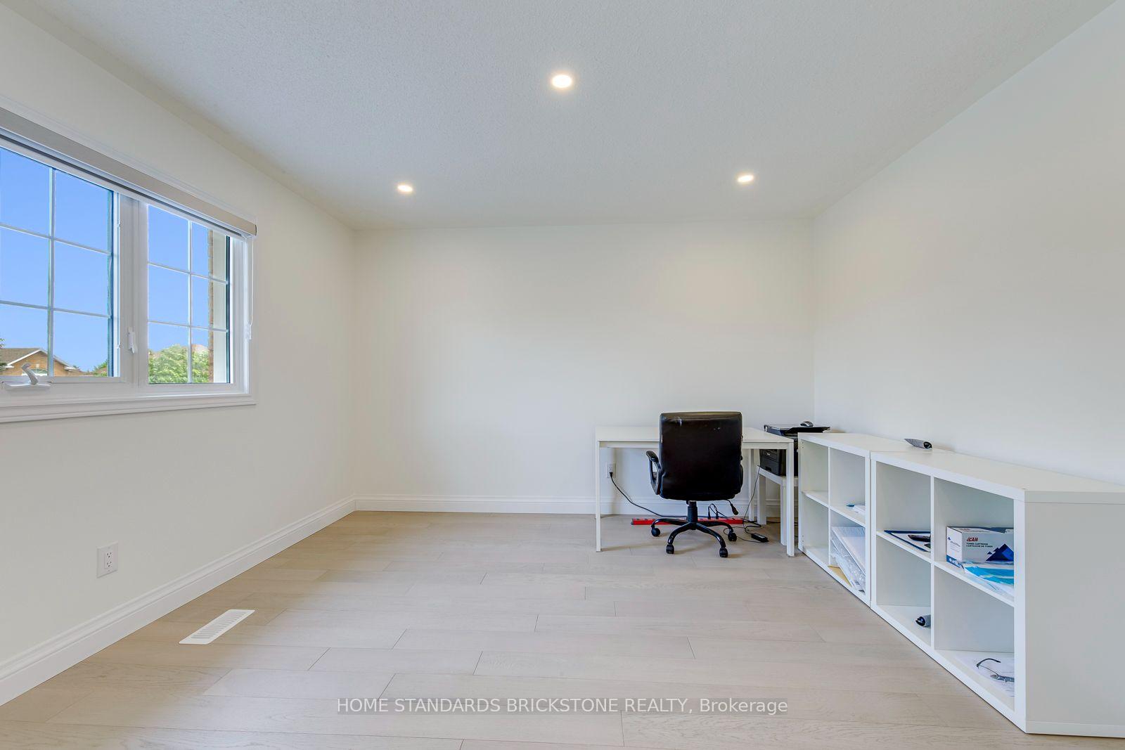 Photo 28 of 15 Samuel Crescent, Halton Hills, Georgetown — HOMEH