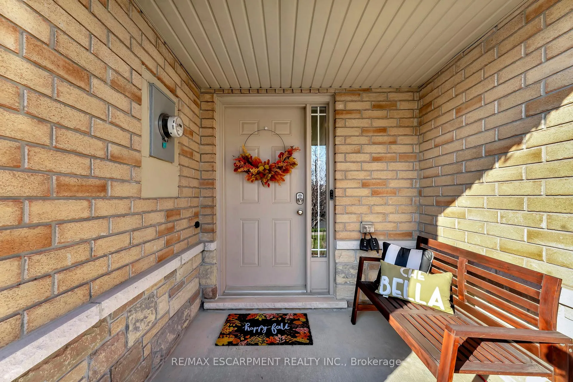 Photo 4 of 37 Celestial Crescent, Hamilton, Hannon — HOMEH