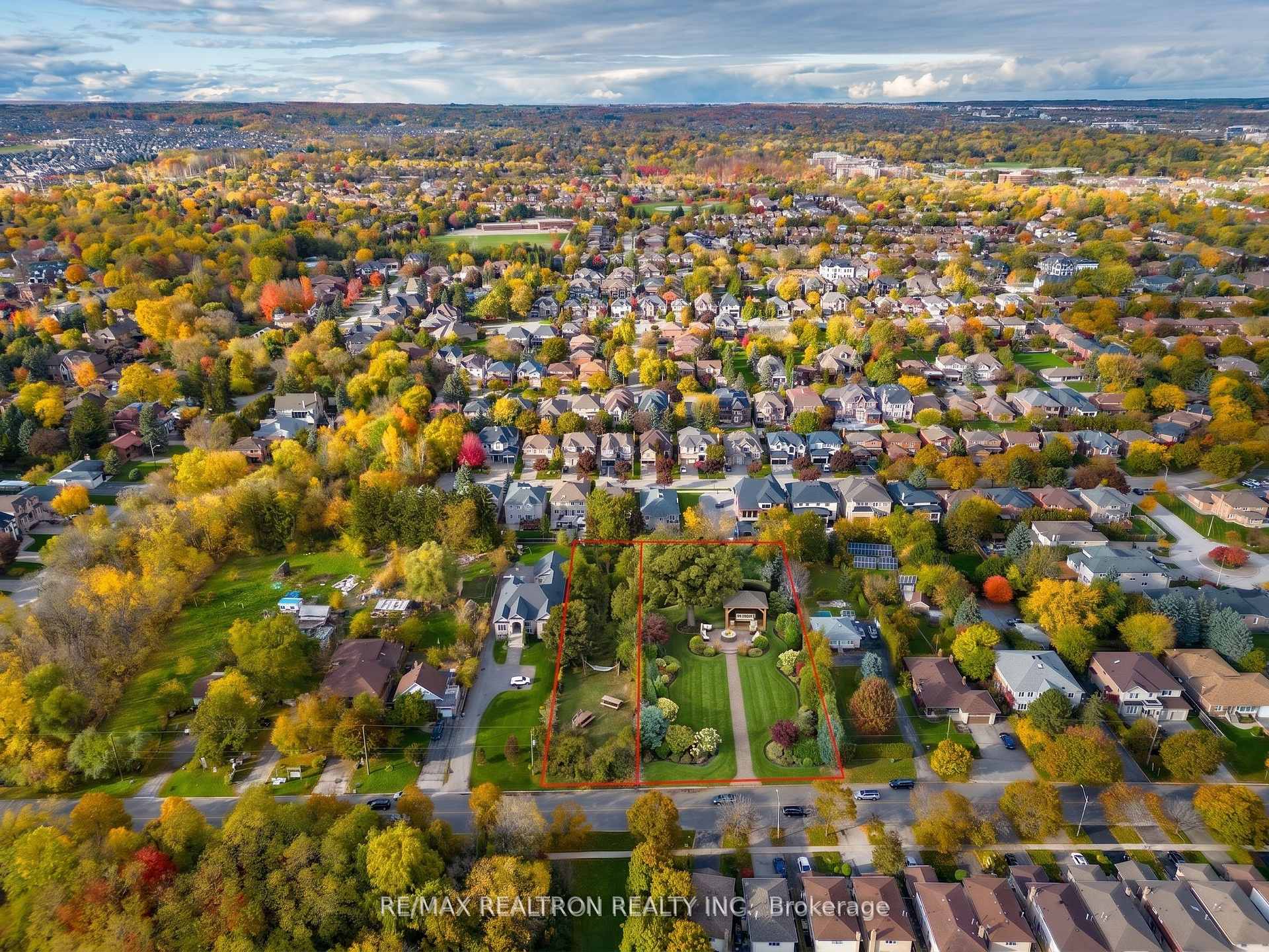 Photo 2 of 162 Weldrick Road W, Richmond Hill, North Richvale — HOMEH