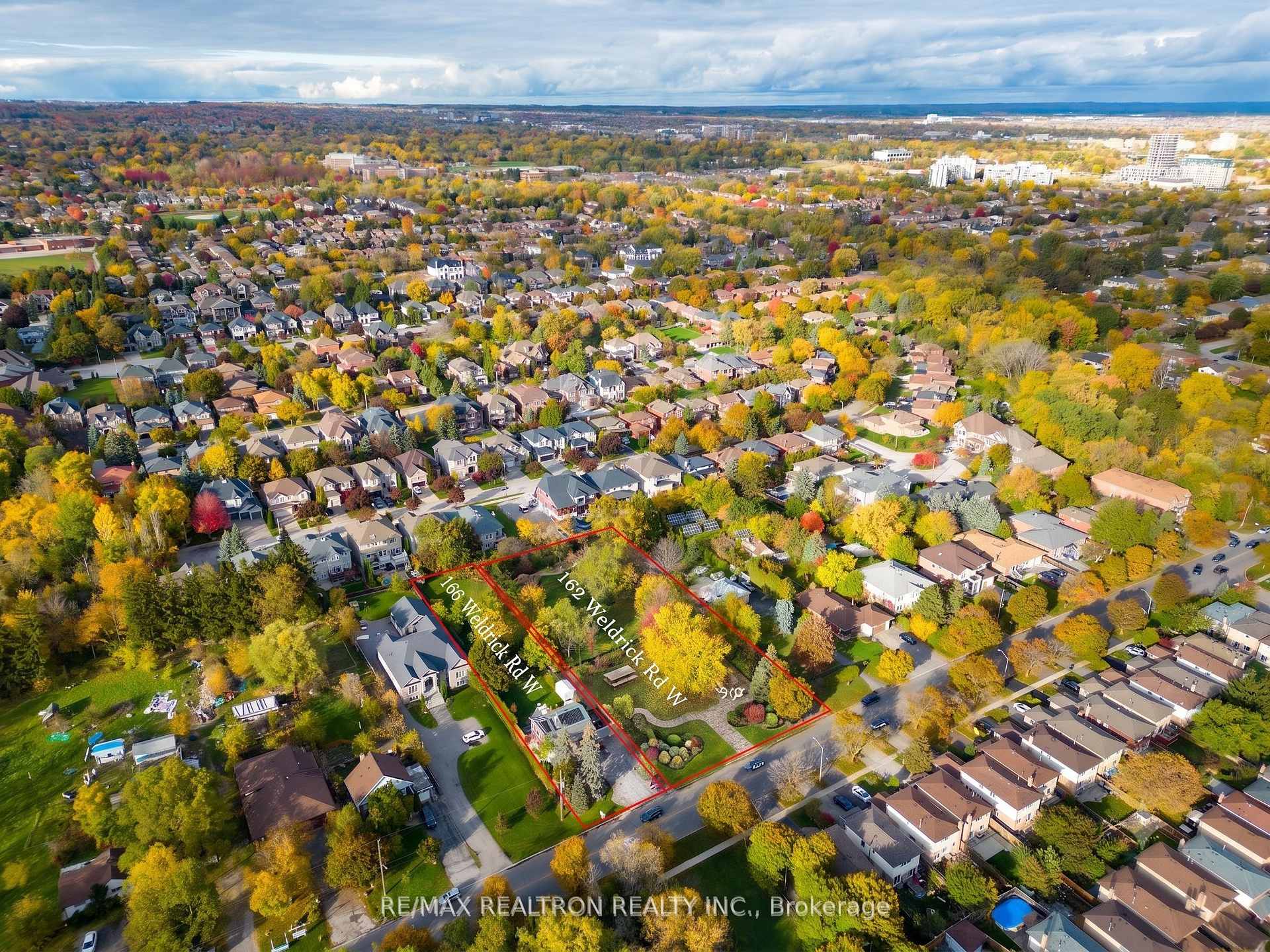 Photo 3 of 162 Weldrick Road W, Richmond Hill, North Richvale — HOMEH
