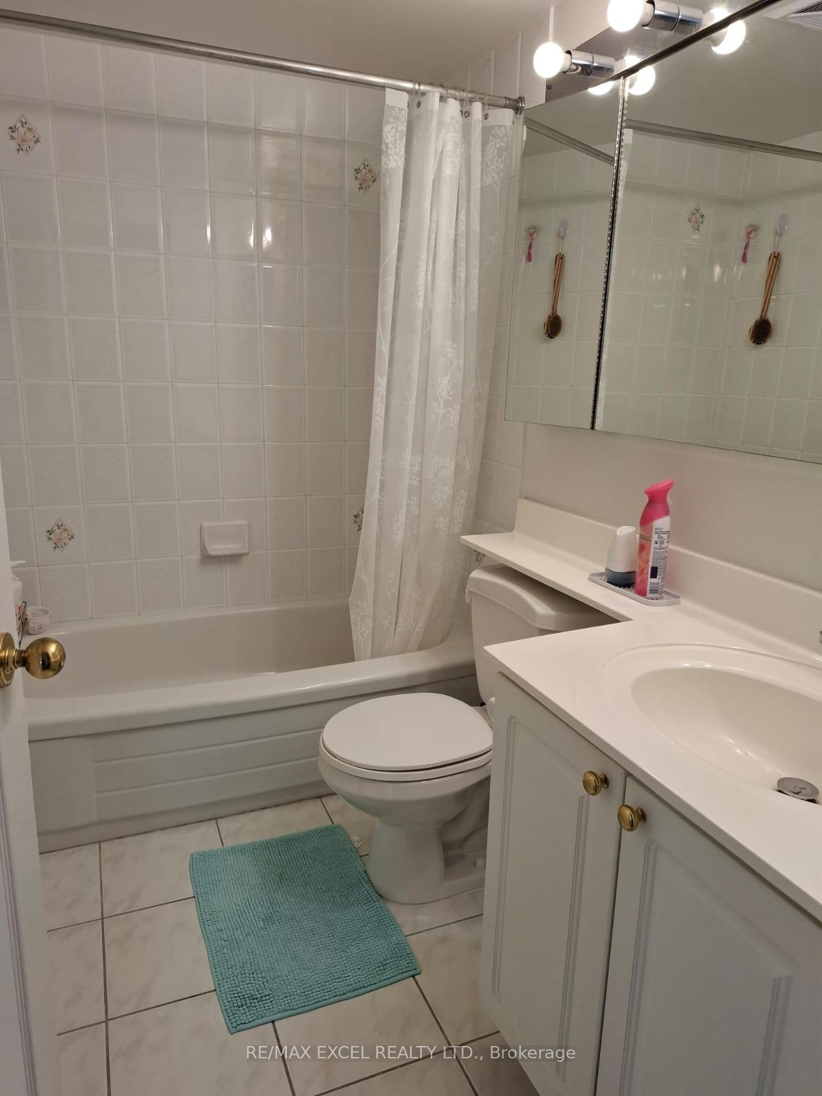 Photo 7 of Unit 902, 39 Pemberton Avenue, North York, Newtonbrook East — HOMEH
