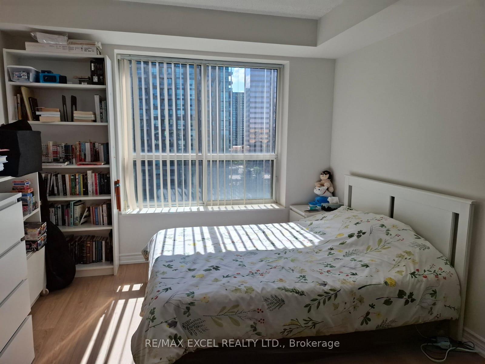 Photo 9 of Unit 902, 39 Pemberton Avenue, North York, Newtonbrook East — HOMEH