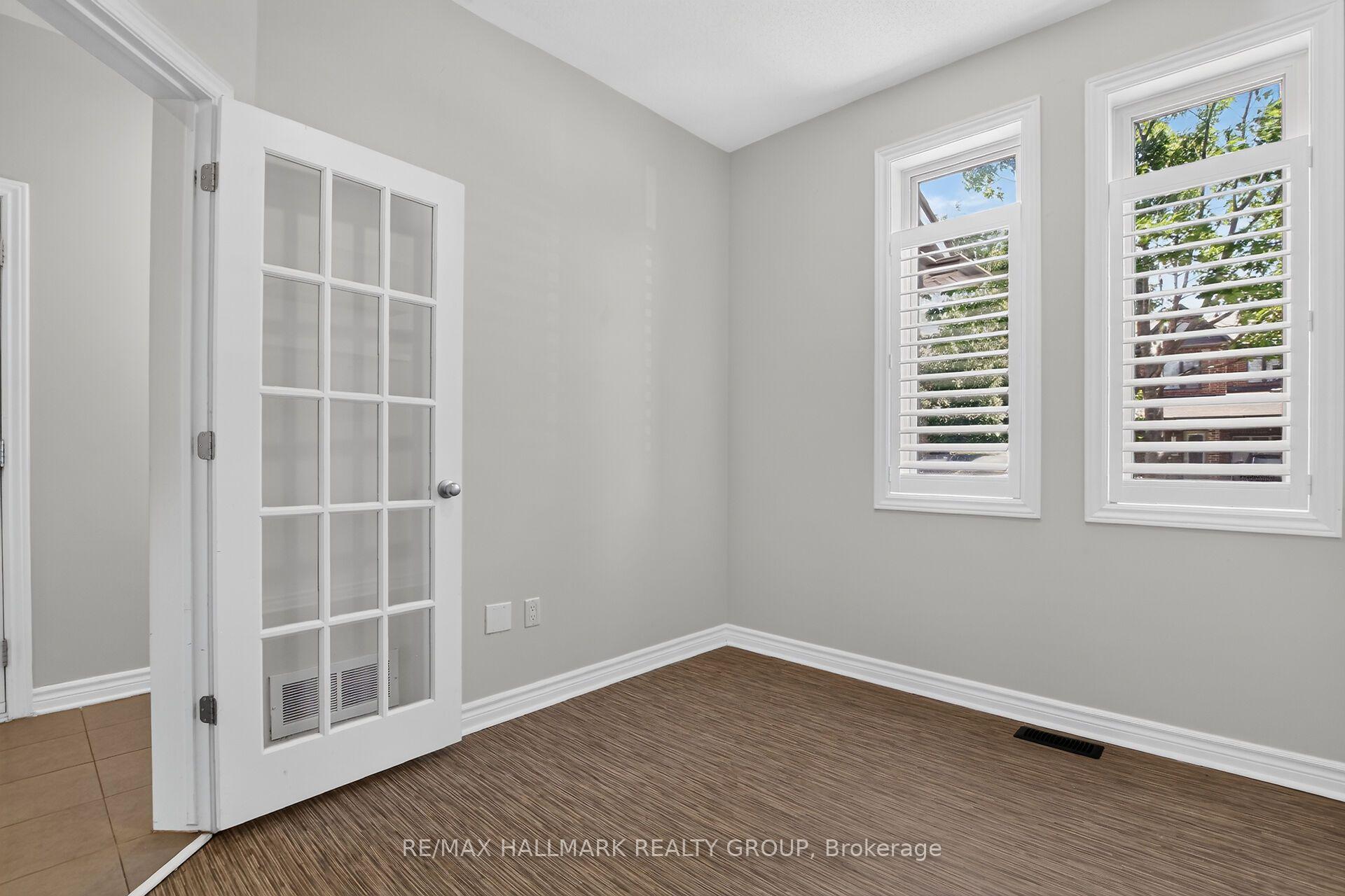 Photo 5 of 114 Dunforest Terrace, Ottawa, Barrhaven - Strandherd — HOMEH