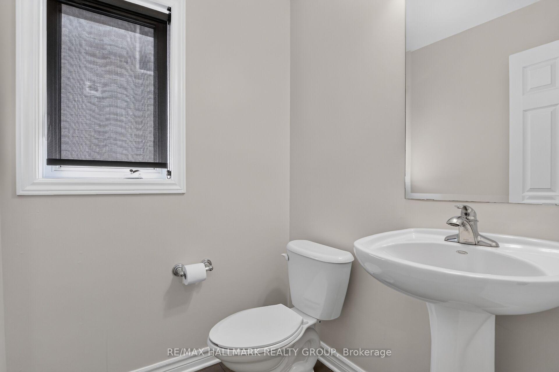 Photo 20 of 114 Dunforest Terrace, Ottawa, Barrhaven - Strandherd — HOMEH