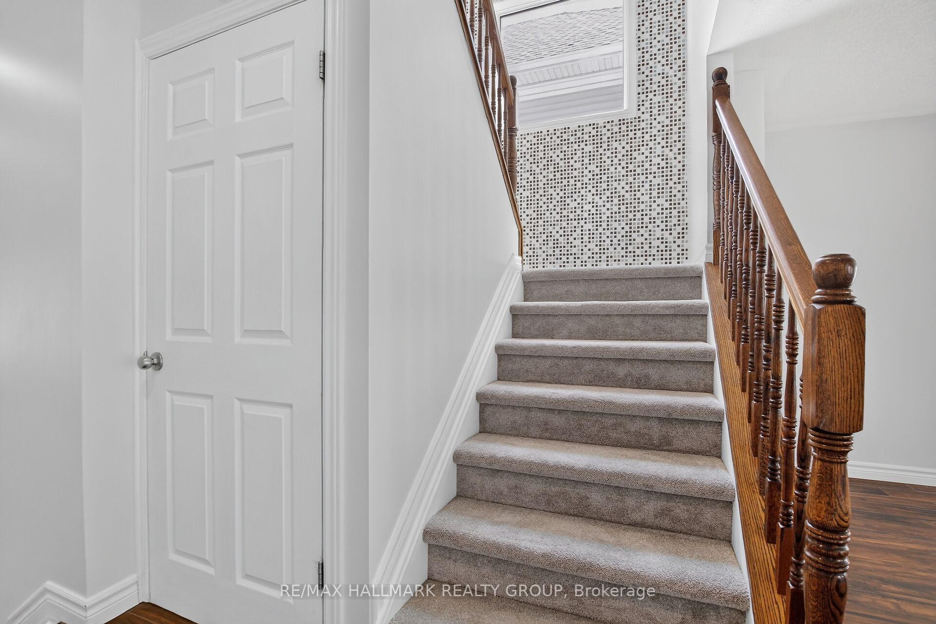 Photo 22 of 114 Dunforest Terrace, Ottawa, Barrhaven - Strandherd — HOMEH