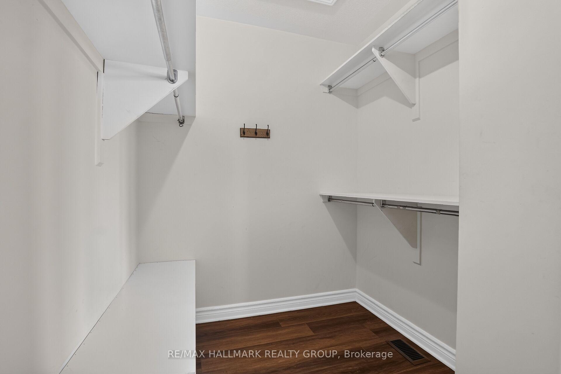 Photo 29 of 114 Dunforest Terrace, Ottawa, Barrhaven - Strandherd — HOMEH