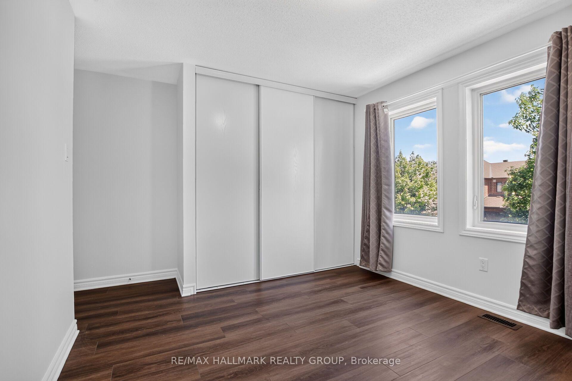 Photo 34 of 114 Dunforest Terrace, Ottawa, Barrhaven - Strandherd — HOMEH