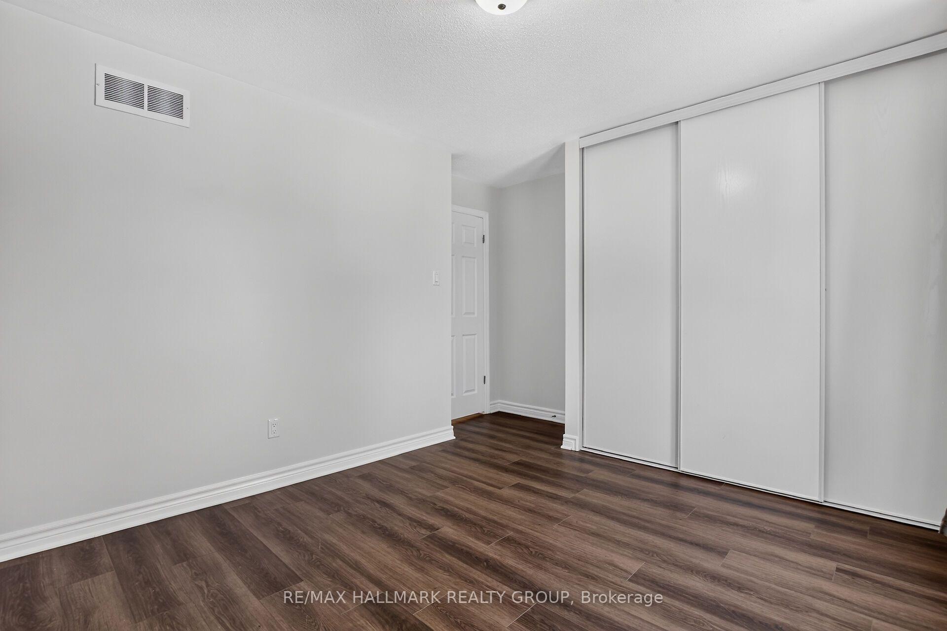 Photo 35 of 114 Dunforest Terrace, Ottawa, Barrhaven - Strandherd — HOMEH