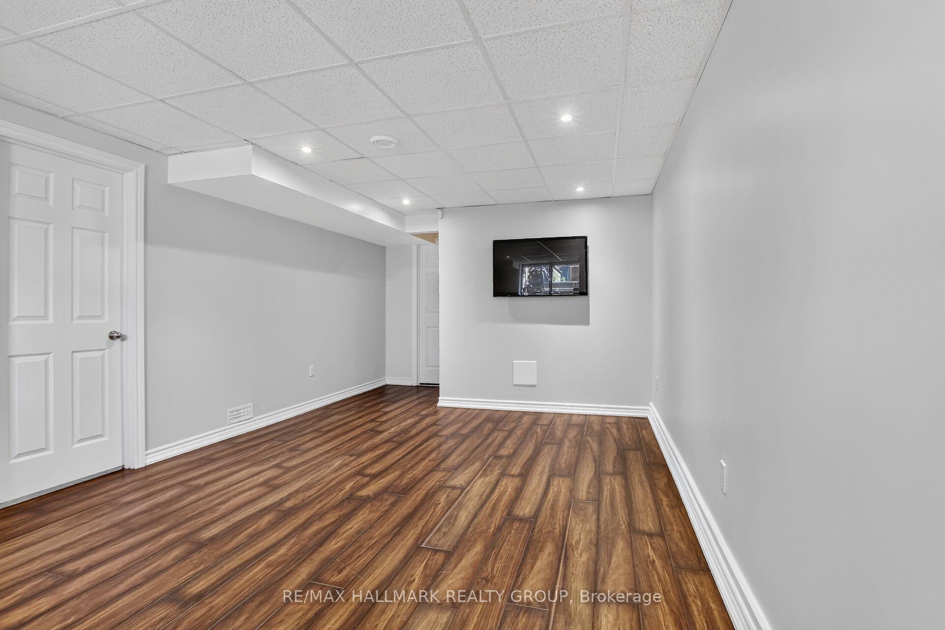 Photo 39 of 114 Dunforest Terrace, Ottawa, Barrhaven - Strandherd — HOMEH