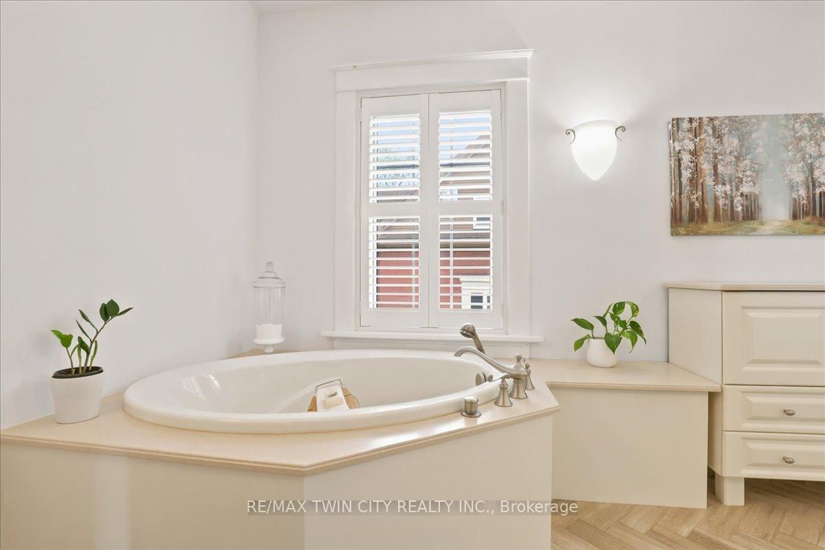 Photo 20 of 85 Albert Street, Waterloo, Beechwood/University — HOMEH