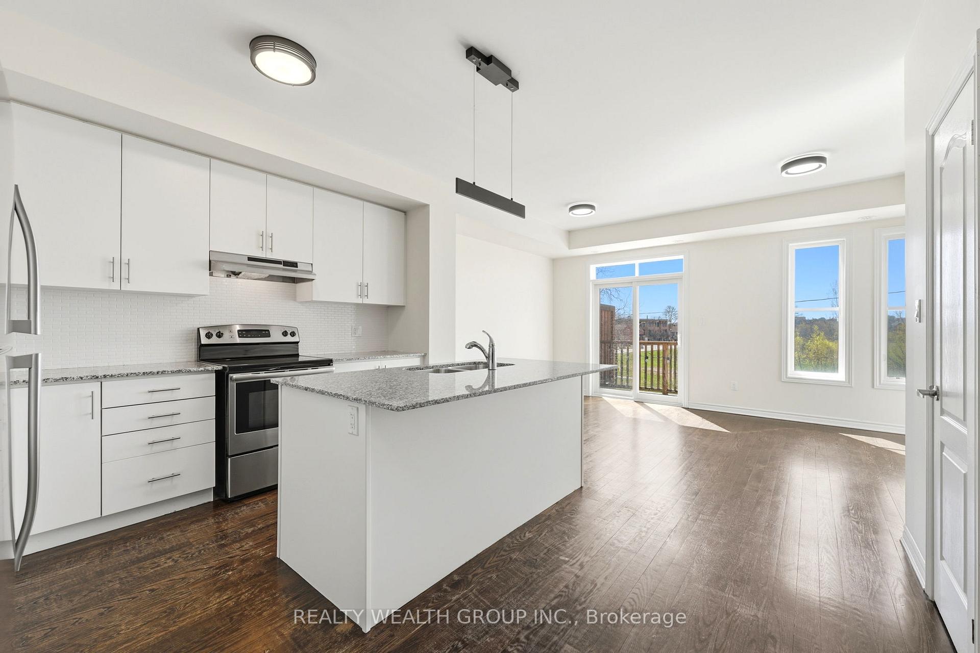 Photo 6 of 7 City Park Circle, Vaughan, West Woodbridge — HOMEH